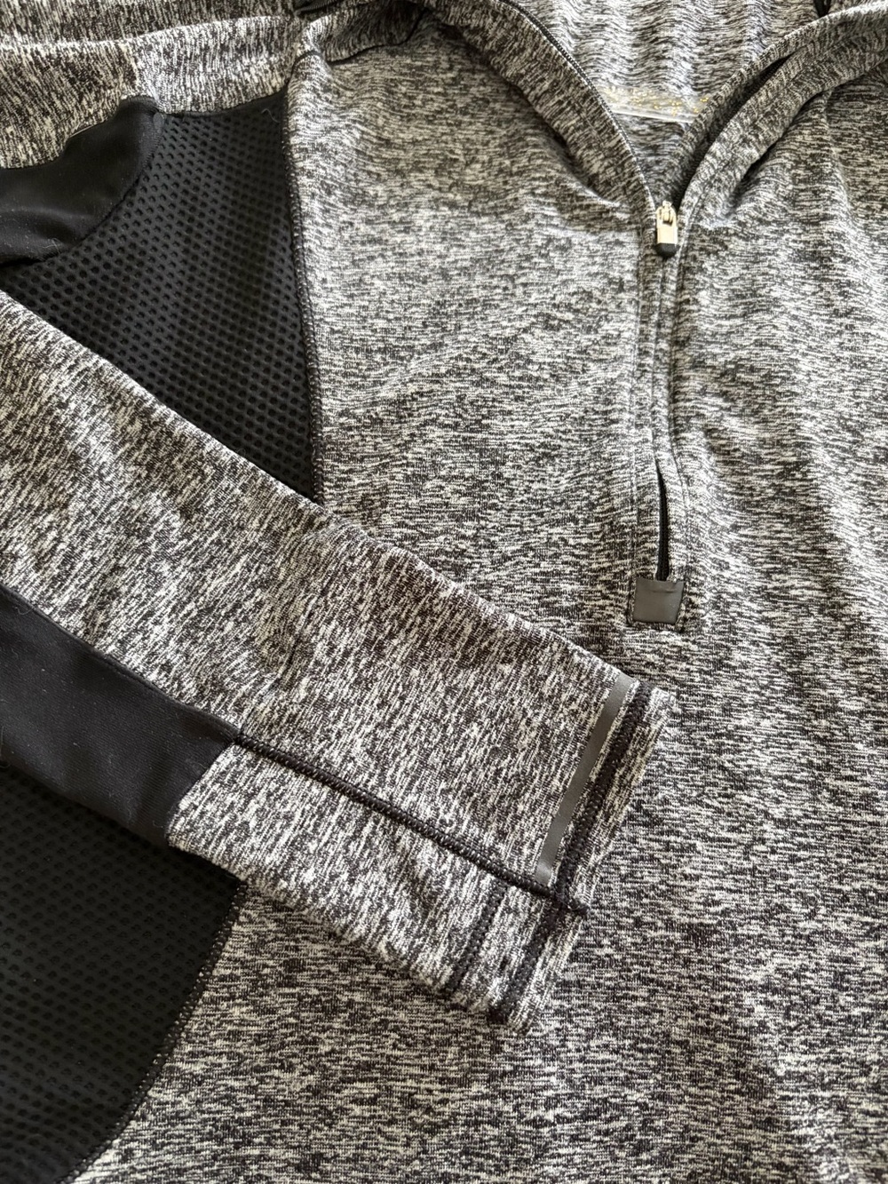 Athleta gray and black zip pullover size medium - Picture 9 of 10